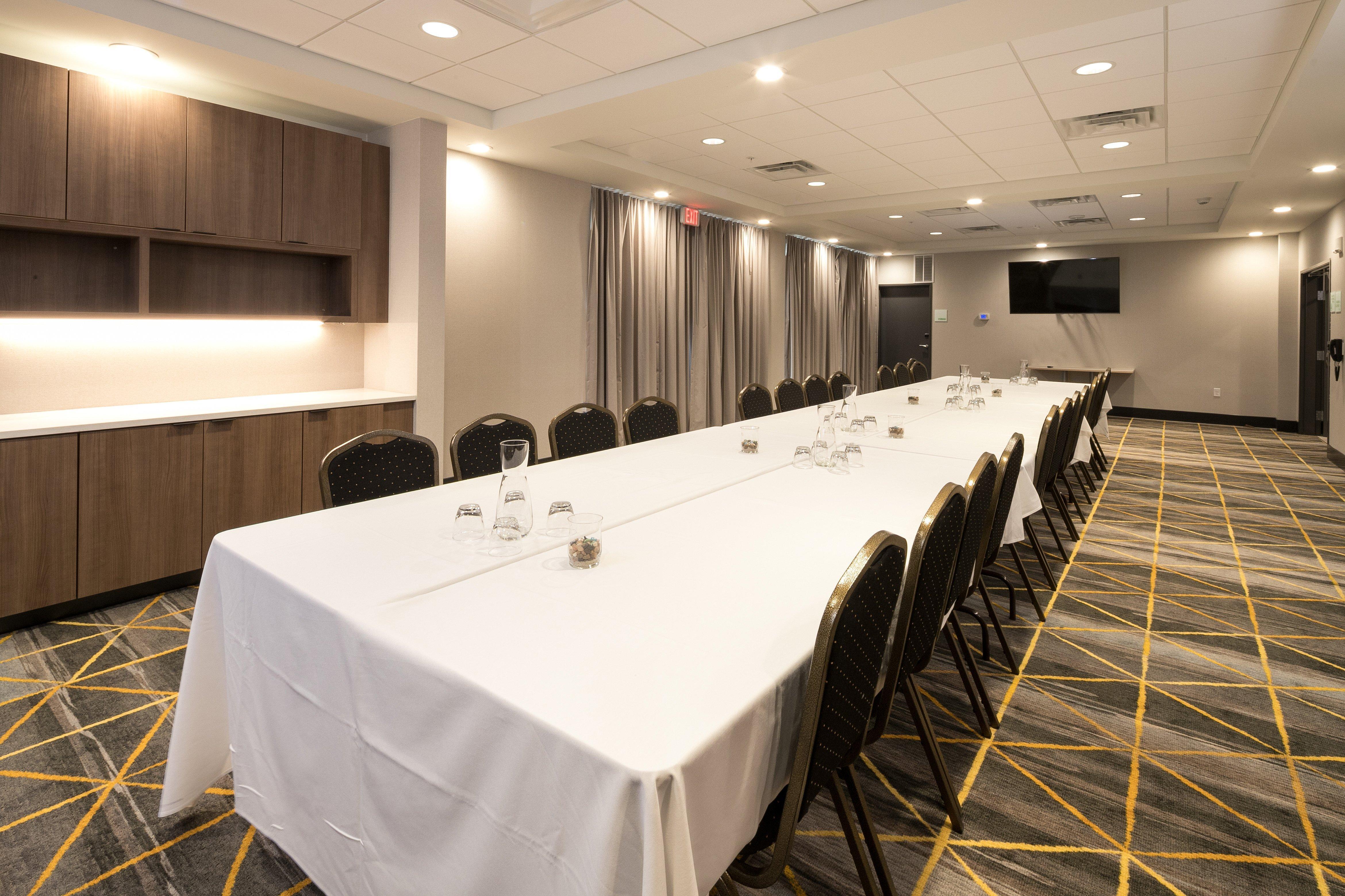 Holiday Inn Hotel & Suites - Mount Pleasant By Ihg Luaran gambar