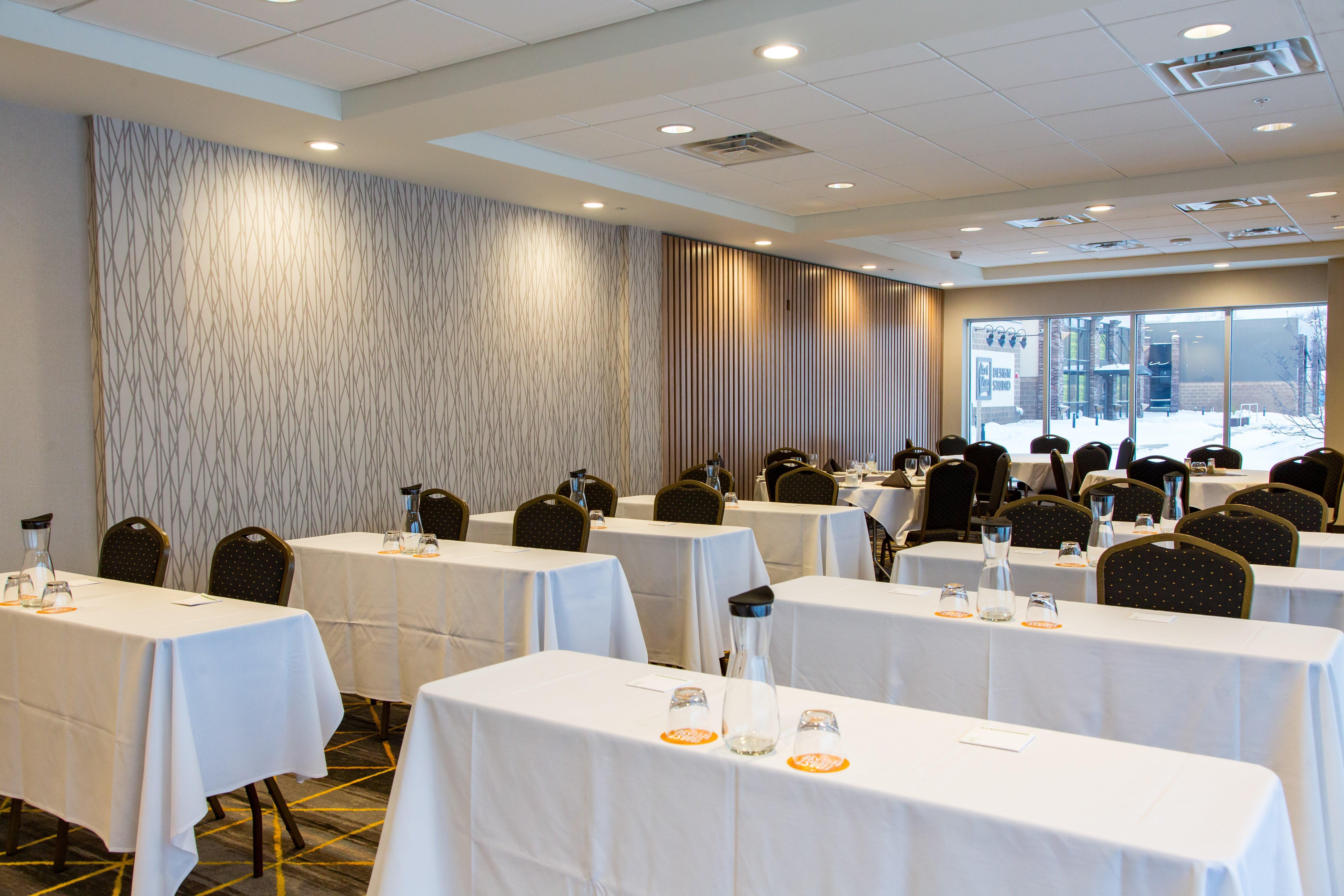 Holiday Inn Hotel & Suites - Mount Pleasant By Ihg Luaran gambar