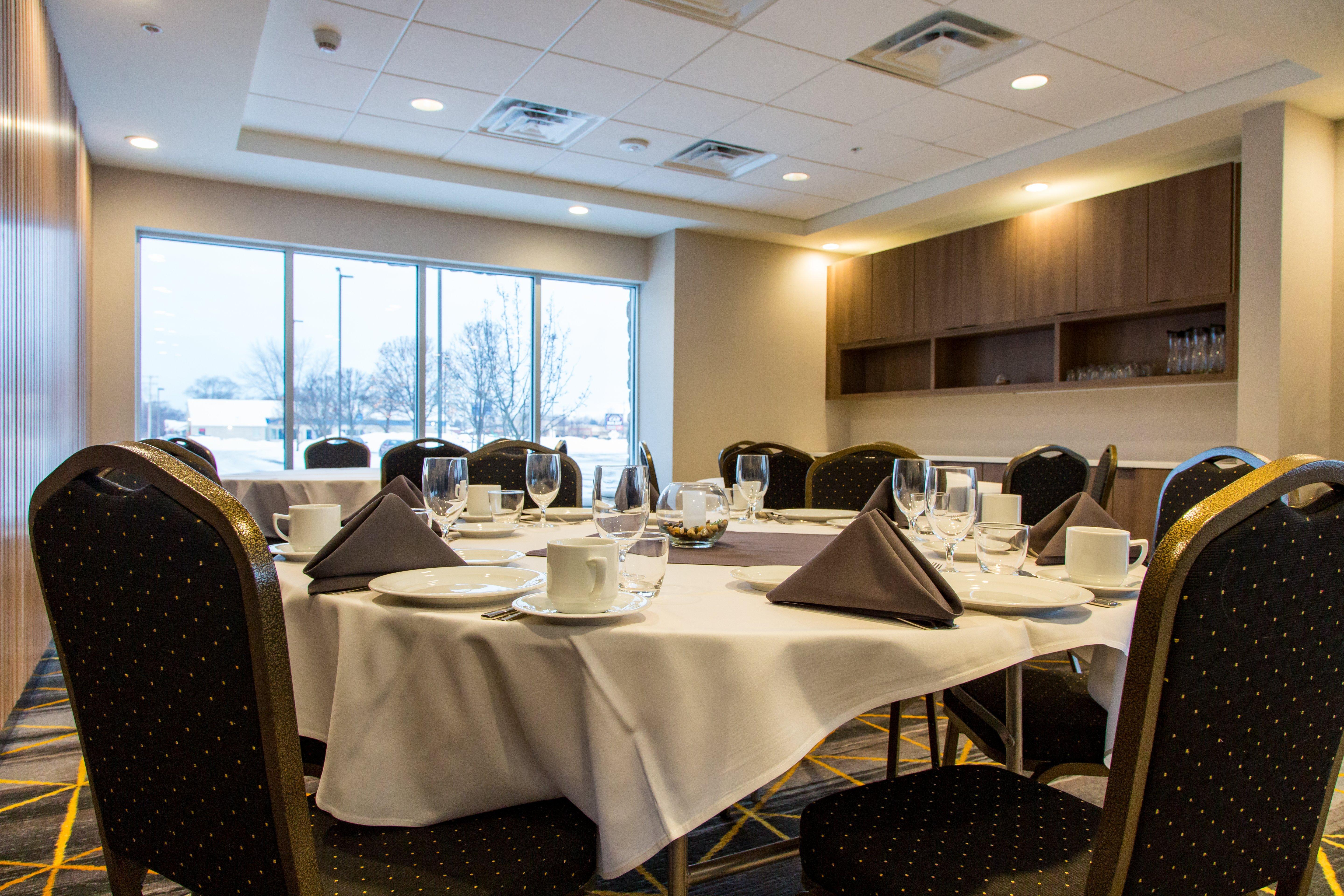 Holiday Inn Hotel & Suites - Mount Pleasant By Ihg Luaran gambar