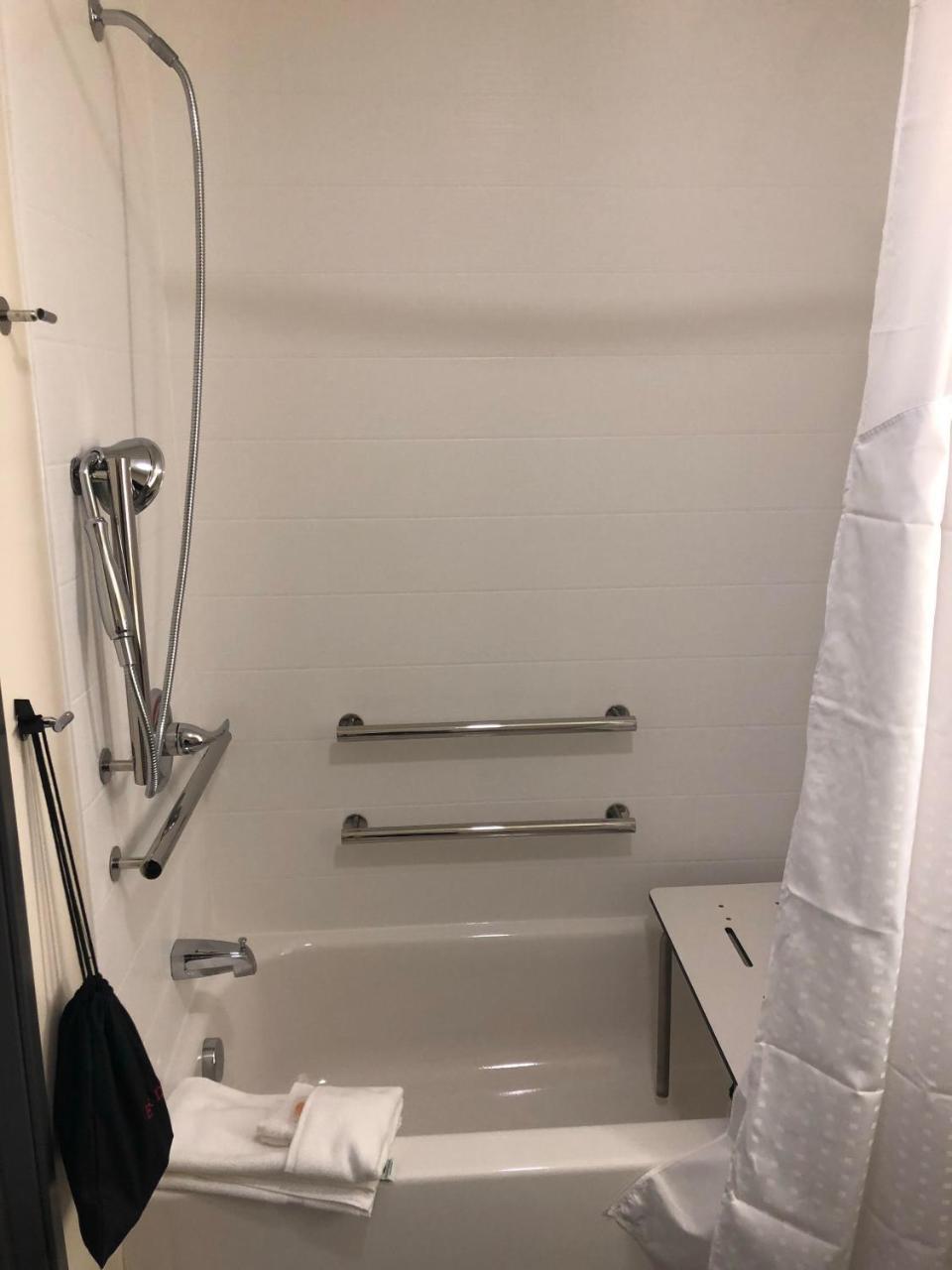 Holiday Inn Hotel & Suites - Mount Pleasant By Ihg Luaran gambar